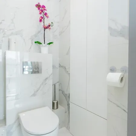 Wagonowa Premium Chopin Airport Daire Varşova