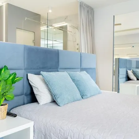 Wagonowa Premium Chopin Airport *